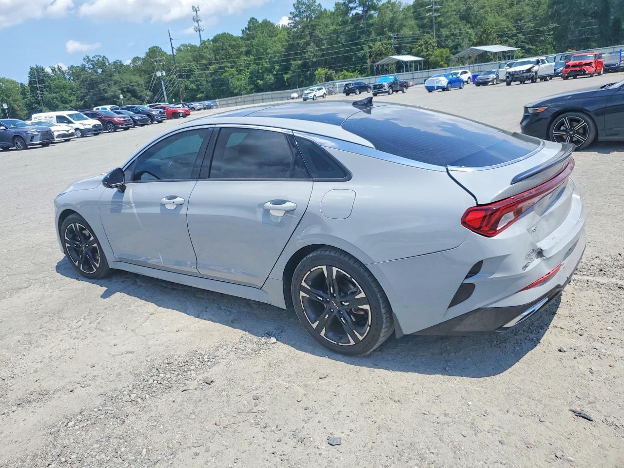 2022 Kia K5 Gt Line - Фото 2