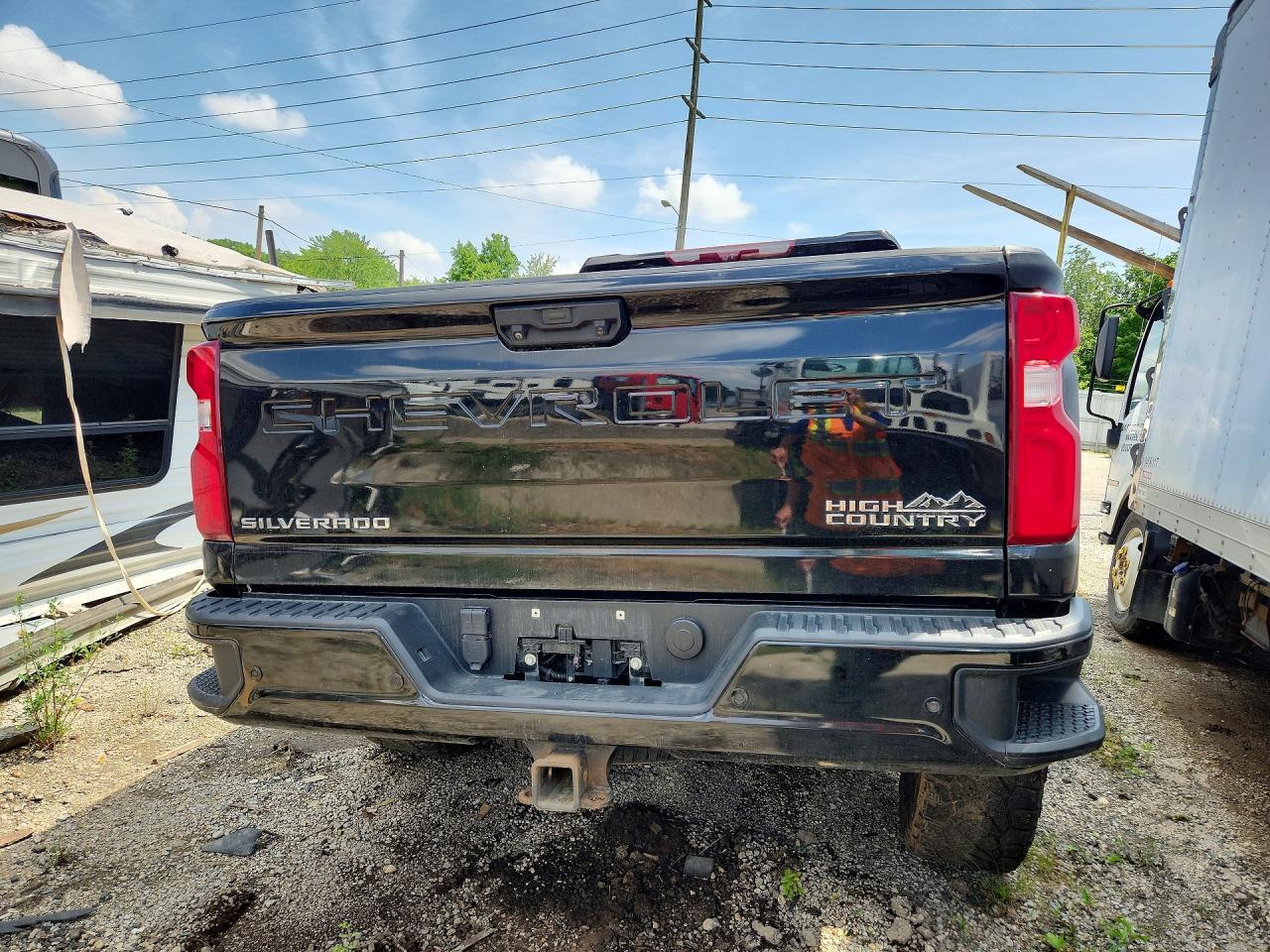 2020 Chevrolet Silverado K3500 High Country - Фото 6