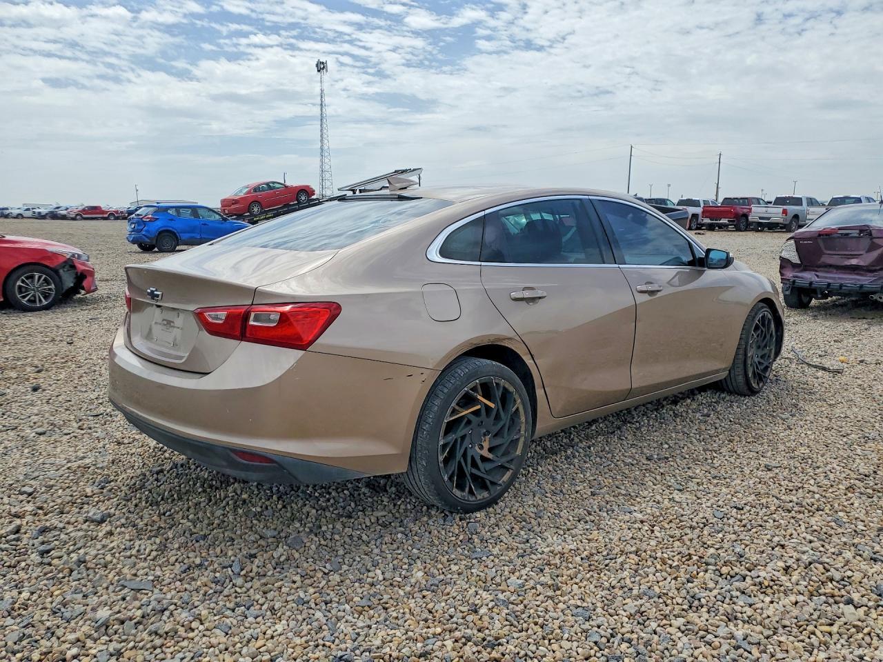 2018 Chevrolet Malibu Lt - Image 3