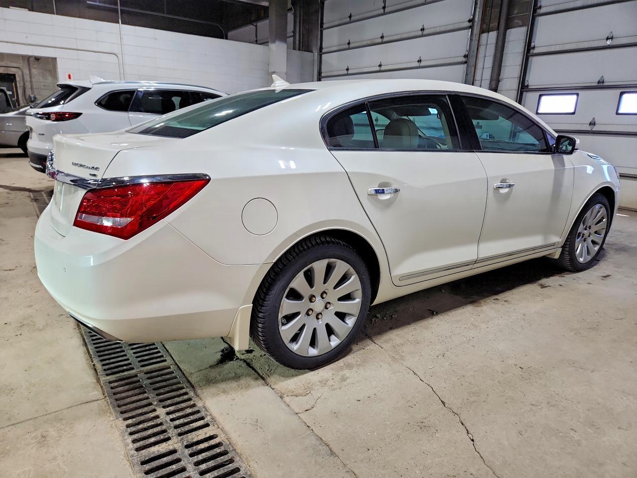 2014 Buick Lacrosse Premium - Фото 3