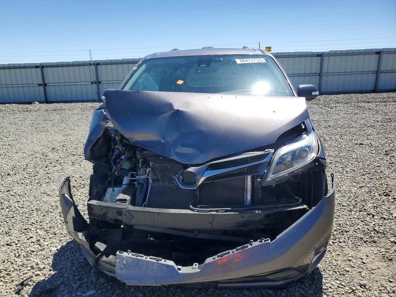 2020 Toyota Sienna Limited 7-Passenger - Фото 5