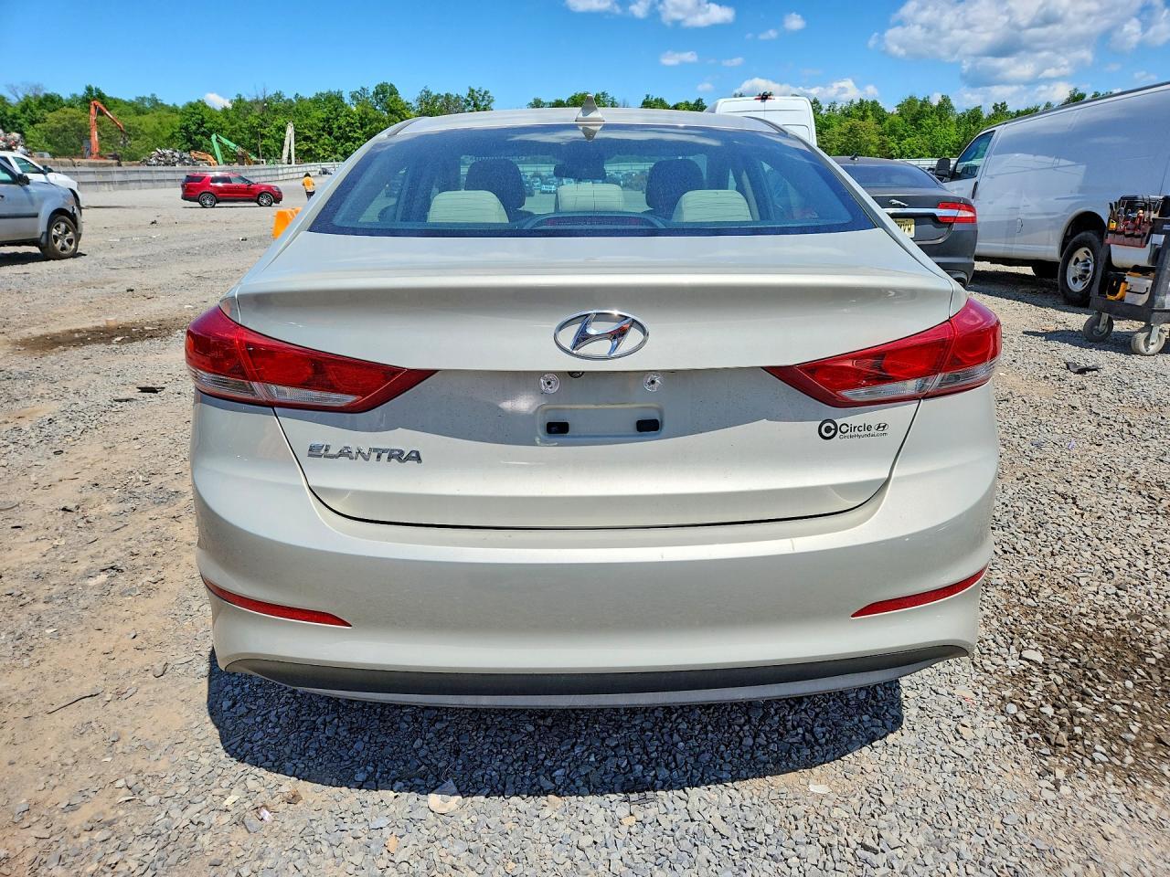 2017 Hyundai Elantra Se - Image 6