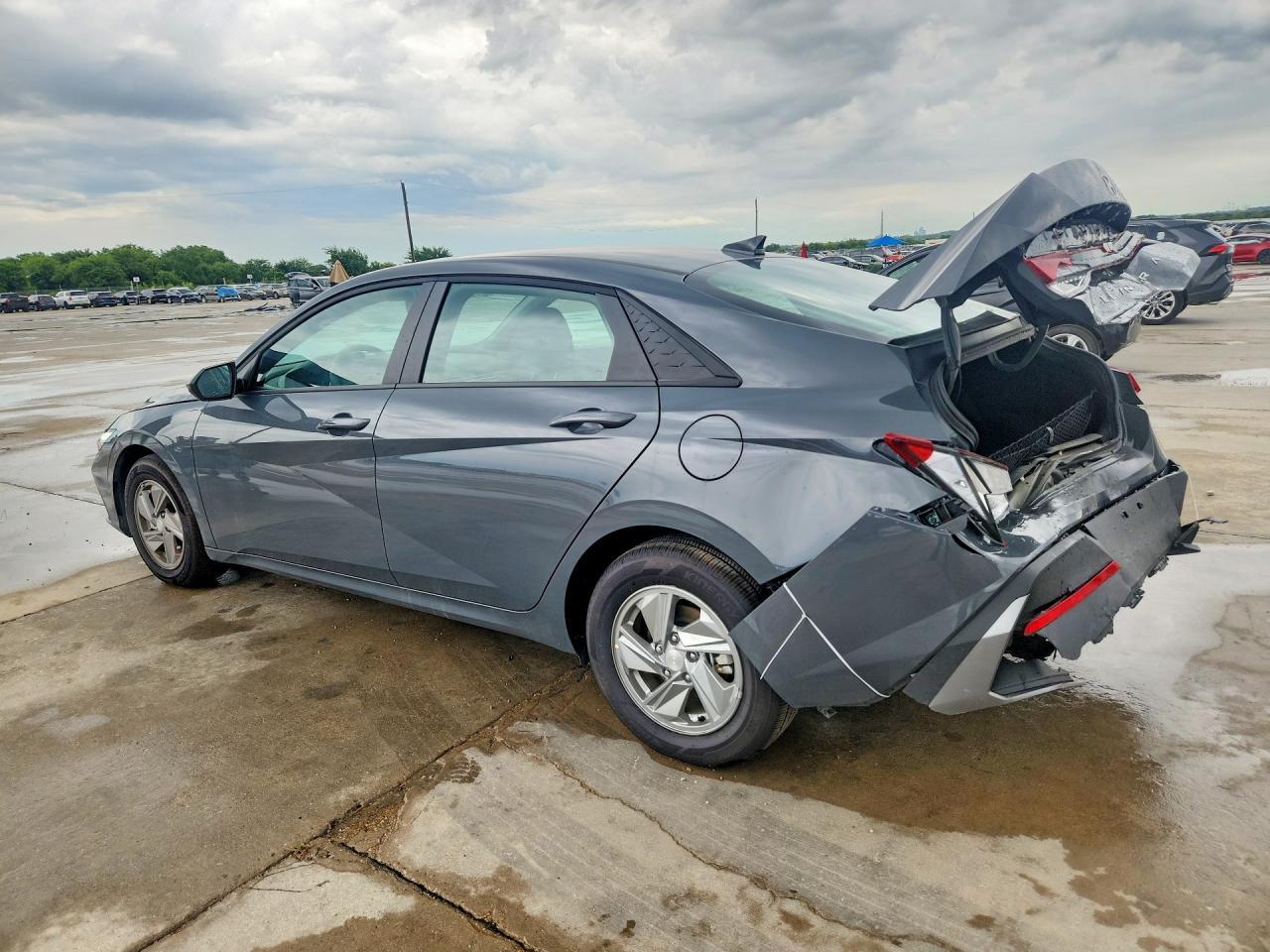 2026 Hyundai Elantra Se - Фото 2