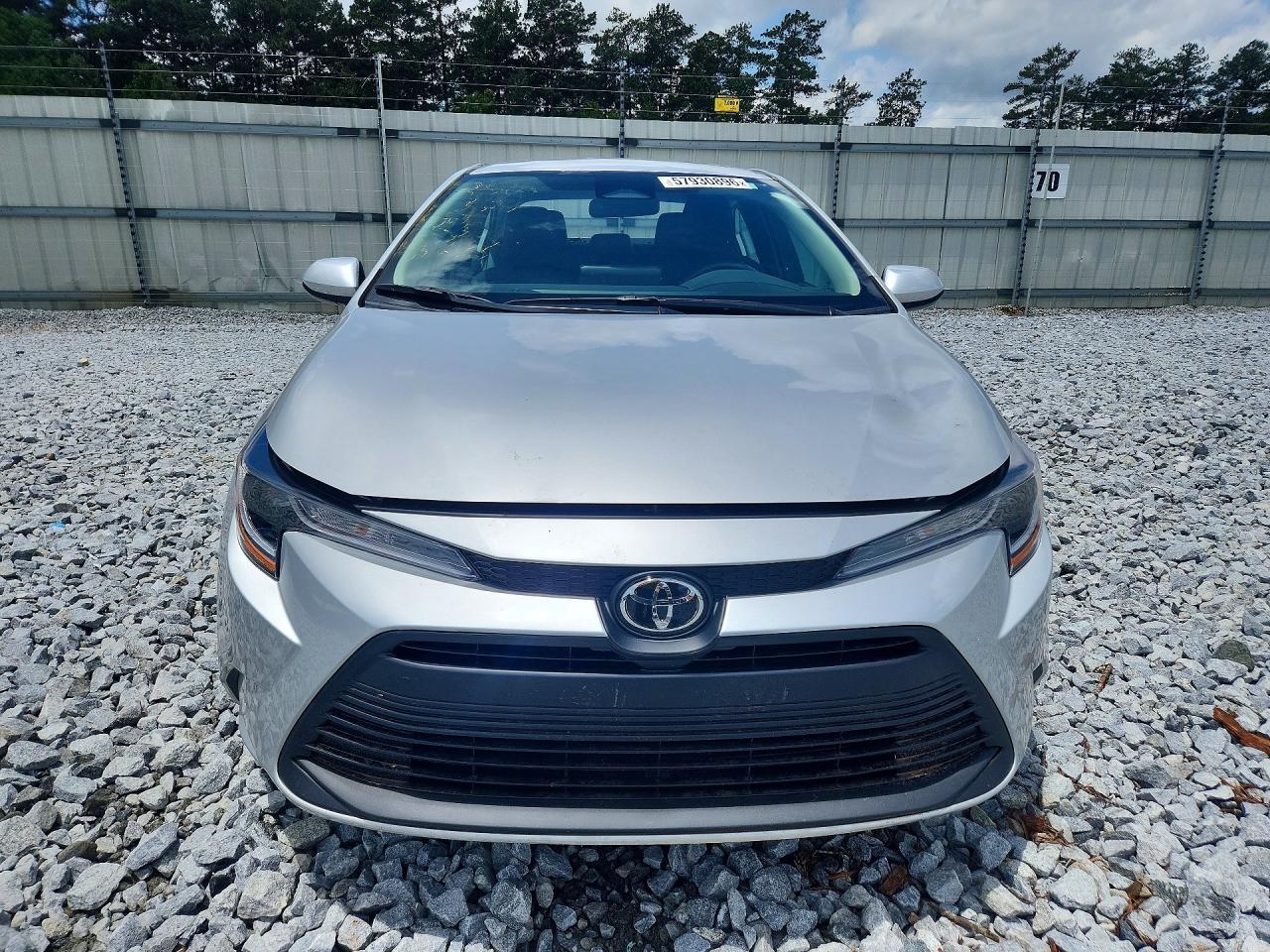 2026 Toyota Corolla Le - Image 5