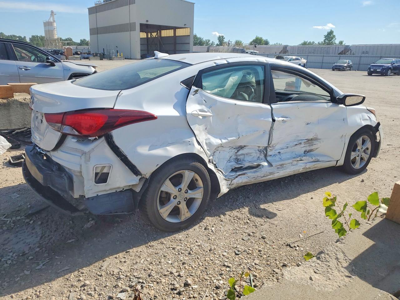 2016 Hyundai Elantra Value Edition - Фото 3