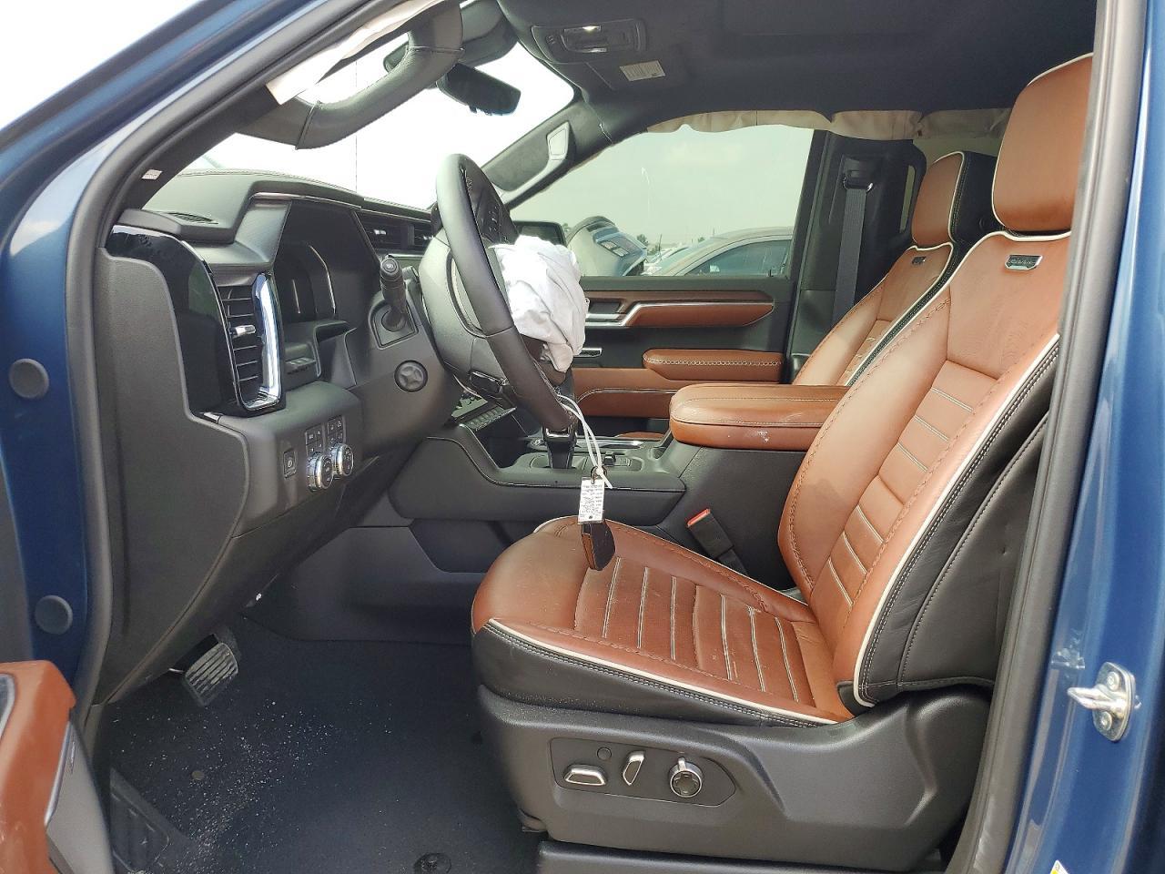 2026 GMC Sierra K1500 Denali Ultimate - Image 7