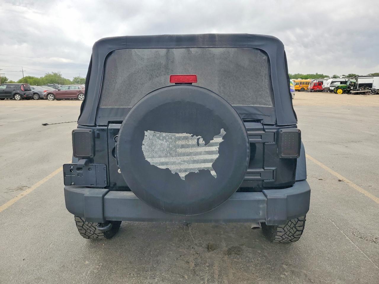 2013 Jeep Wrangler Sport - Фото 6