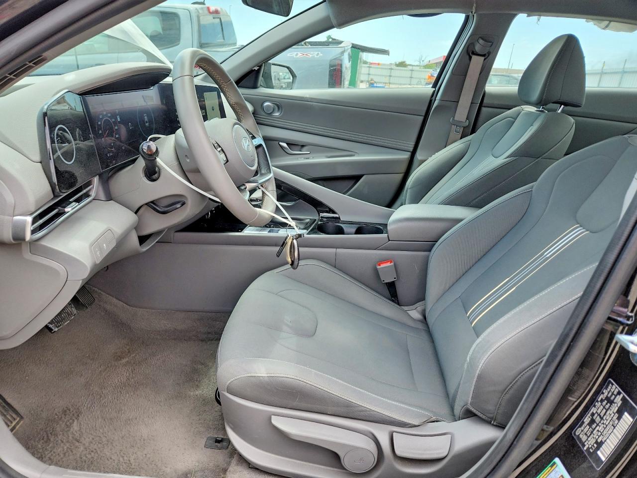 2025 Hyundai Elantra Sel - Фото 7