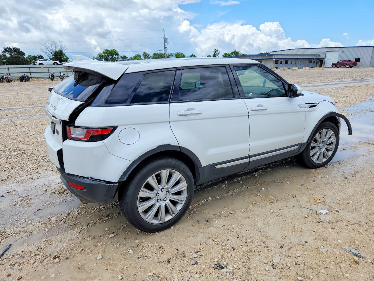 2017 Land Rover Range Rover Evoque Hse - Image 3