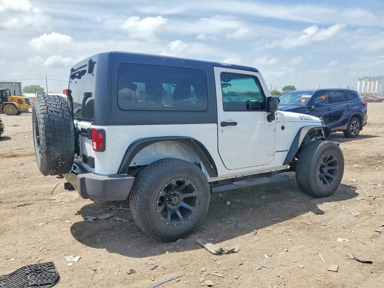 2015 Jeep Wrangler Sport - Фото 3