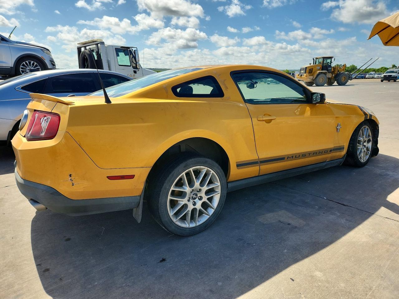 2012 Ford Mustang - Фото 3