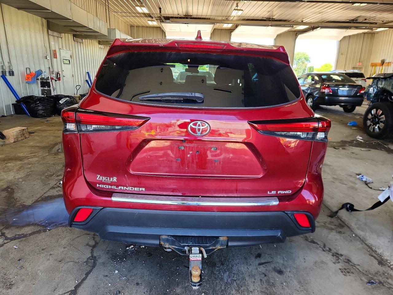 2020 Toyota Highlander Le - Image 6