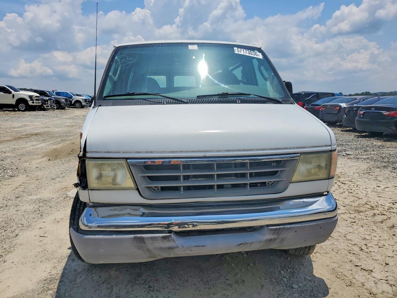 2003 Ford Econoline E350 Super Duty Wagon - Фото 5