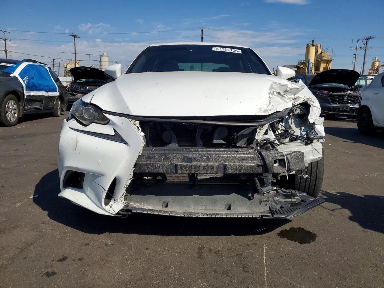 2016 Lexus Is 200T - Фото 5