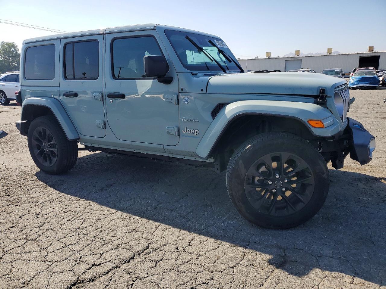 2024 Jeep Wrangler Sahara 4Xe - Image 4