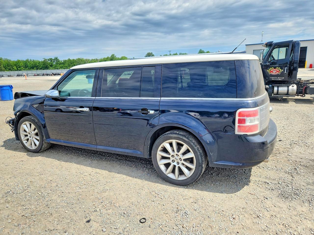 2010 Ford Flex Limited - Фото 2