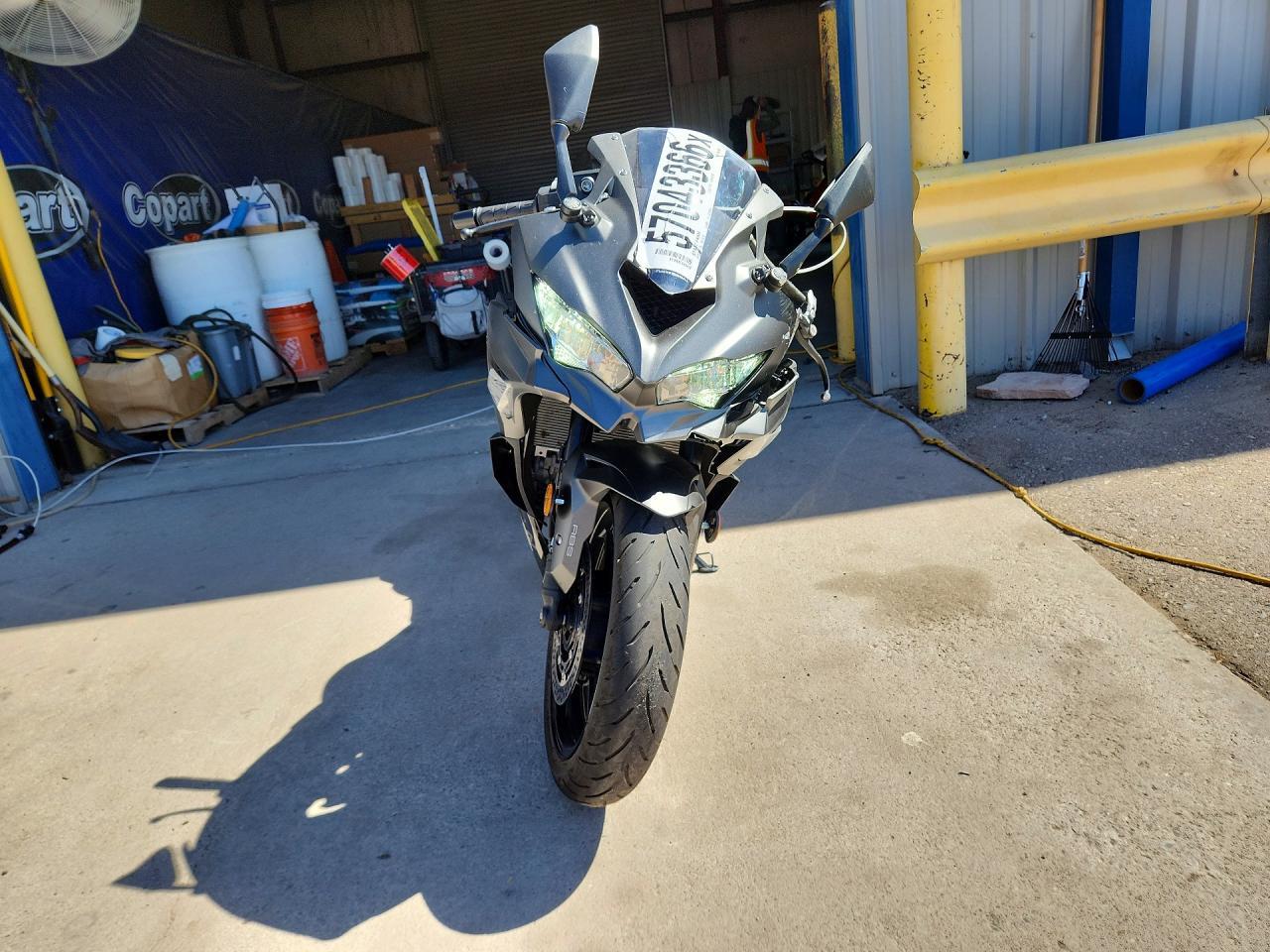 2026 Kawasaki Zx400 S - Image 2