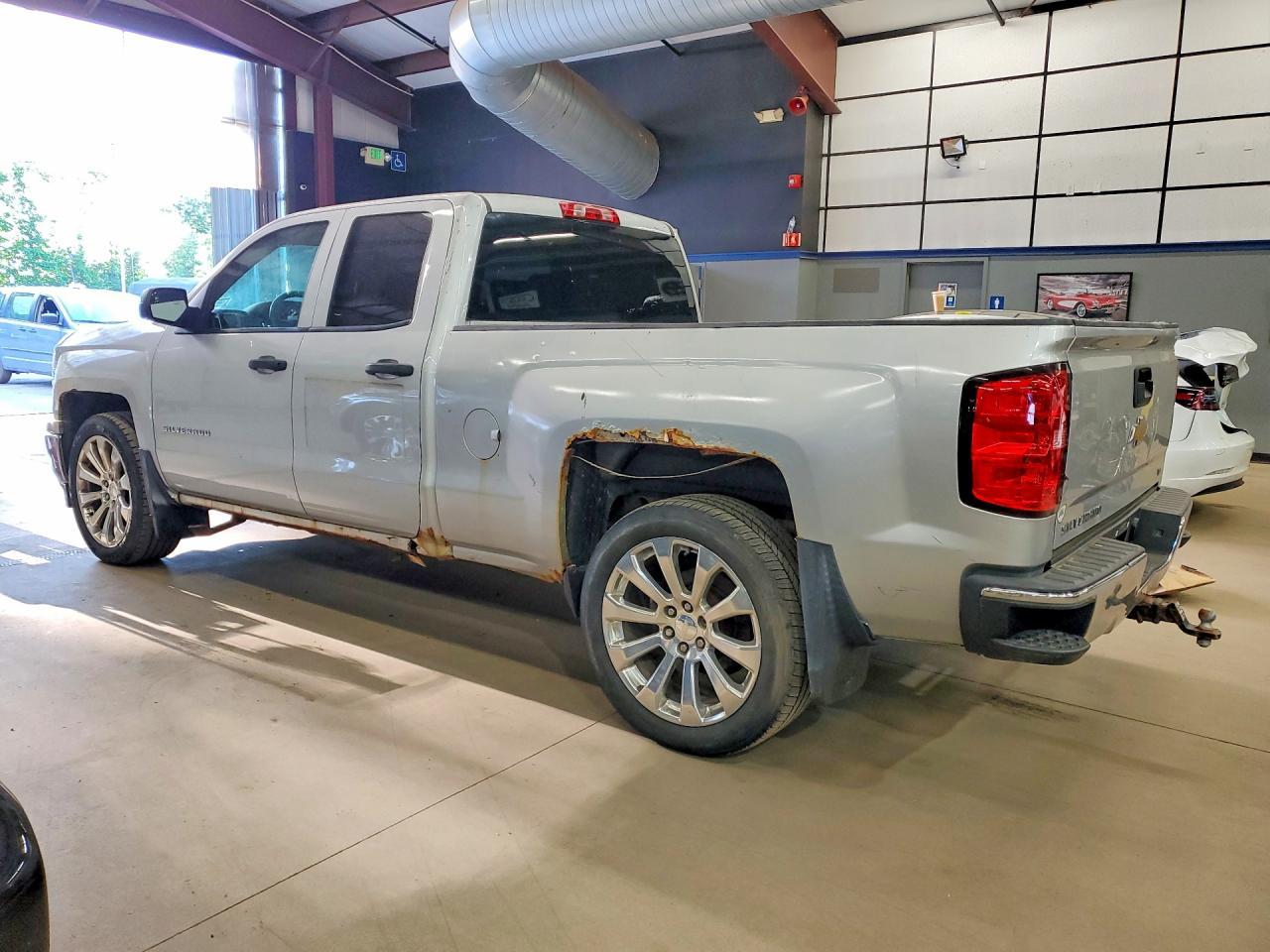 2014 Chevrolet Silverado K1500 Lt - Image 2