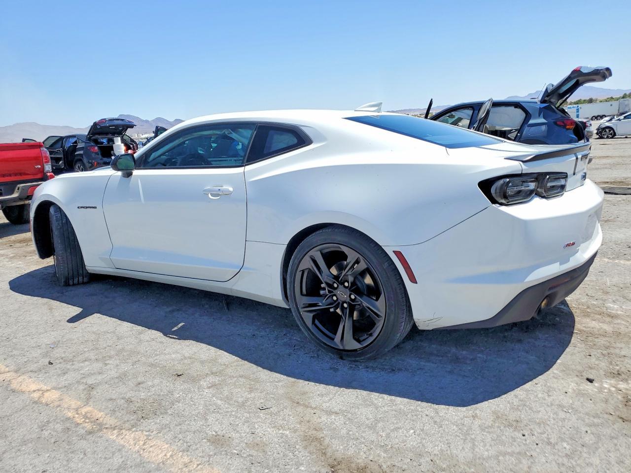 2020 Chevrolet Camaro Ls - Фото 2