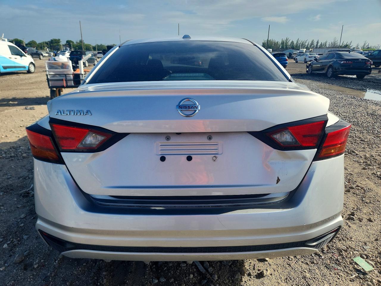 2020 Nissan Altima 2.5 S - Фото 6