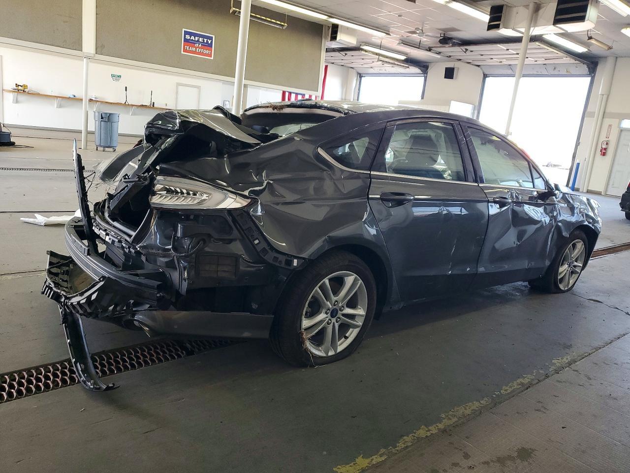 2018 Ford Fusion Se - Фото 3