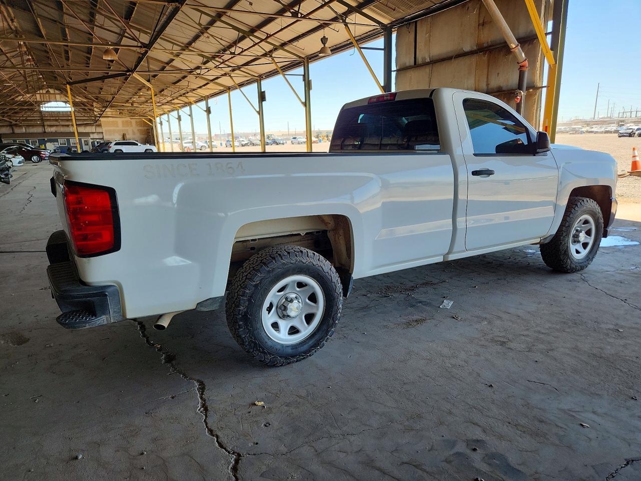 2018 Chevrolet Silverado C1500 - Image 3