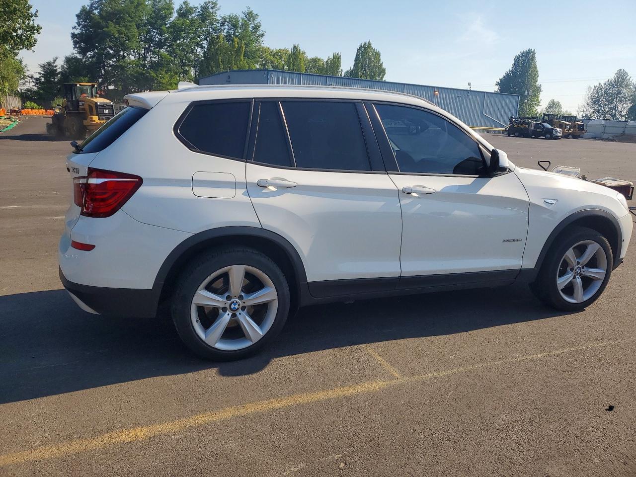 2017 BMW X3 xDrive28I - Фото 3