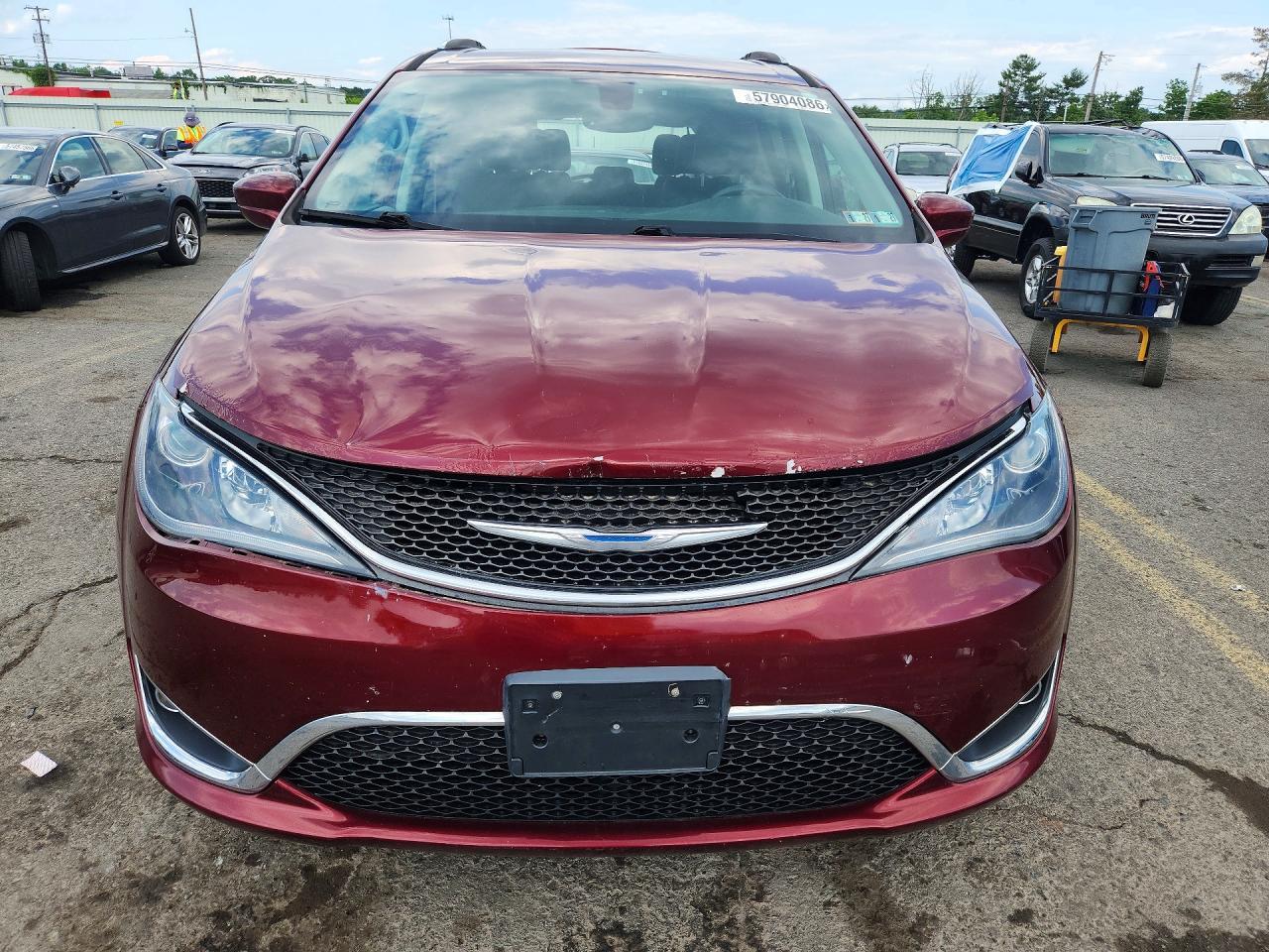 2017 Chrysler Pacifica Touring L Plus - Фото 5