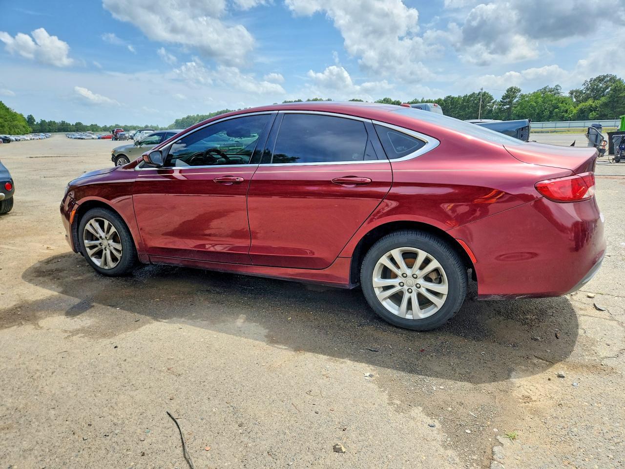 2015 Chrysler 200 Limited - Image 2