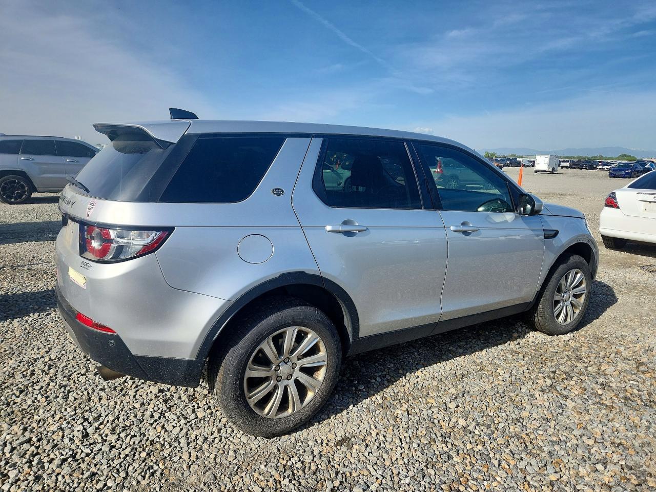 2017 Land Rover Discovery Sport Se - Image 3