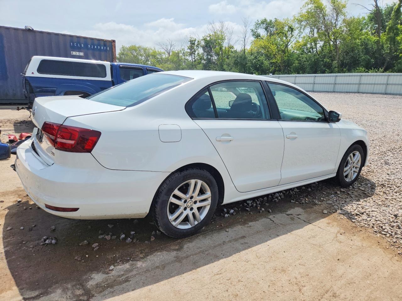 2018 Volkswagen Jetta S - Фото 3