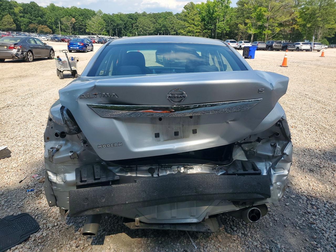 2015 Nissan Altima 2.5 S - Image 6