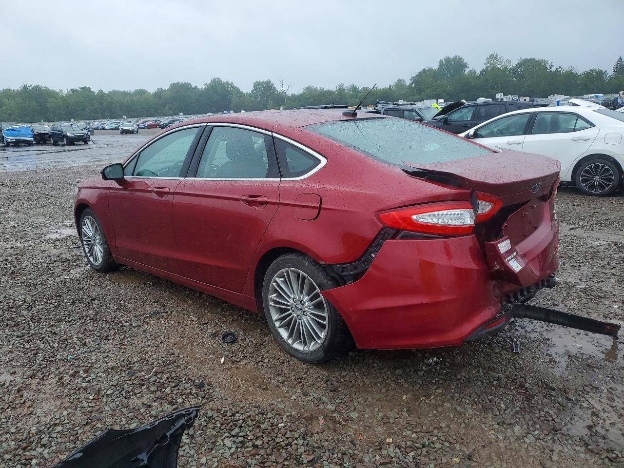 2015 Ford Fusion Se - Image 2
