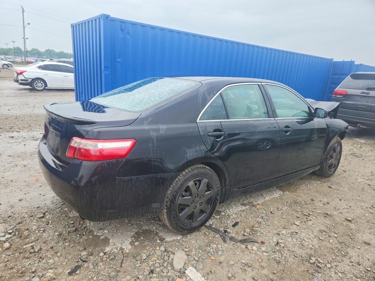 2007 Toyota Camry Le - Фото 3