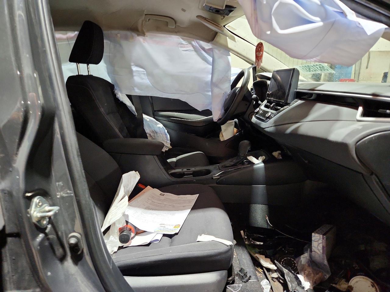 2024 Toyota Corolla Hybrid Le - Image 7