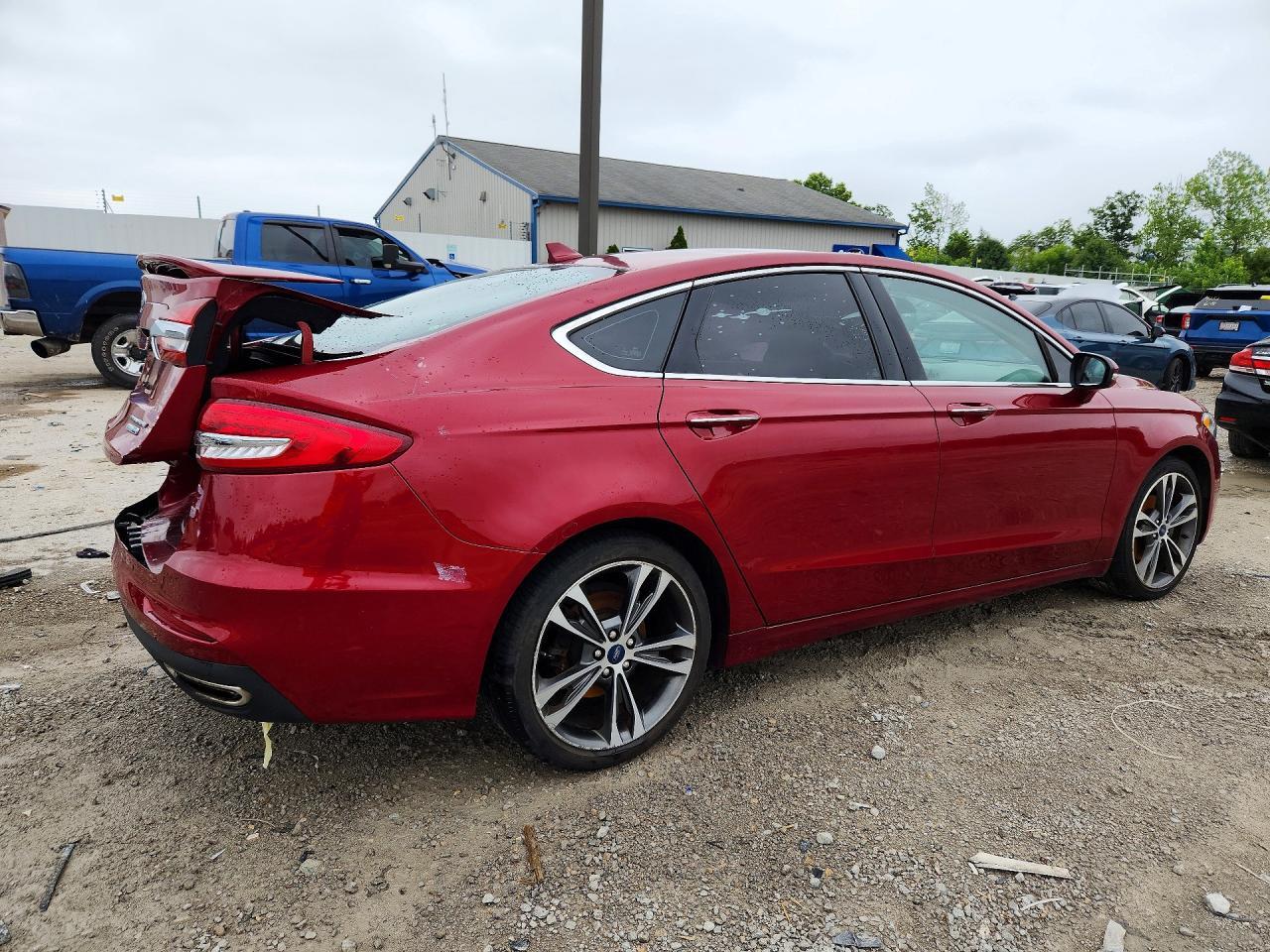 2019 Ford Fusion Titanium - Фото 3