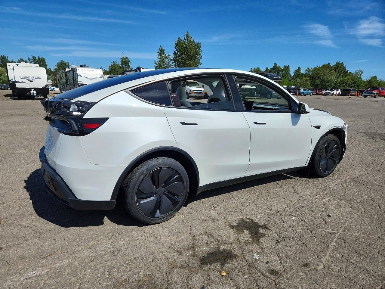 2026 Tesla Model Y - Image 3
