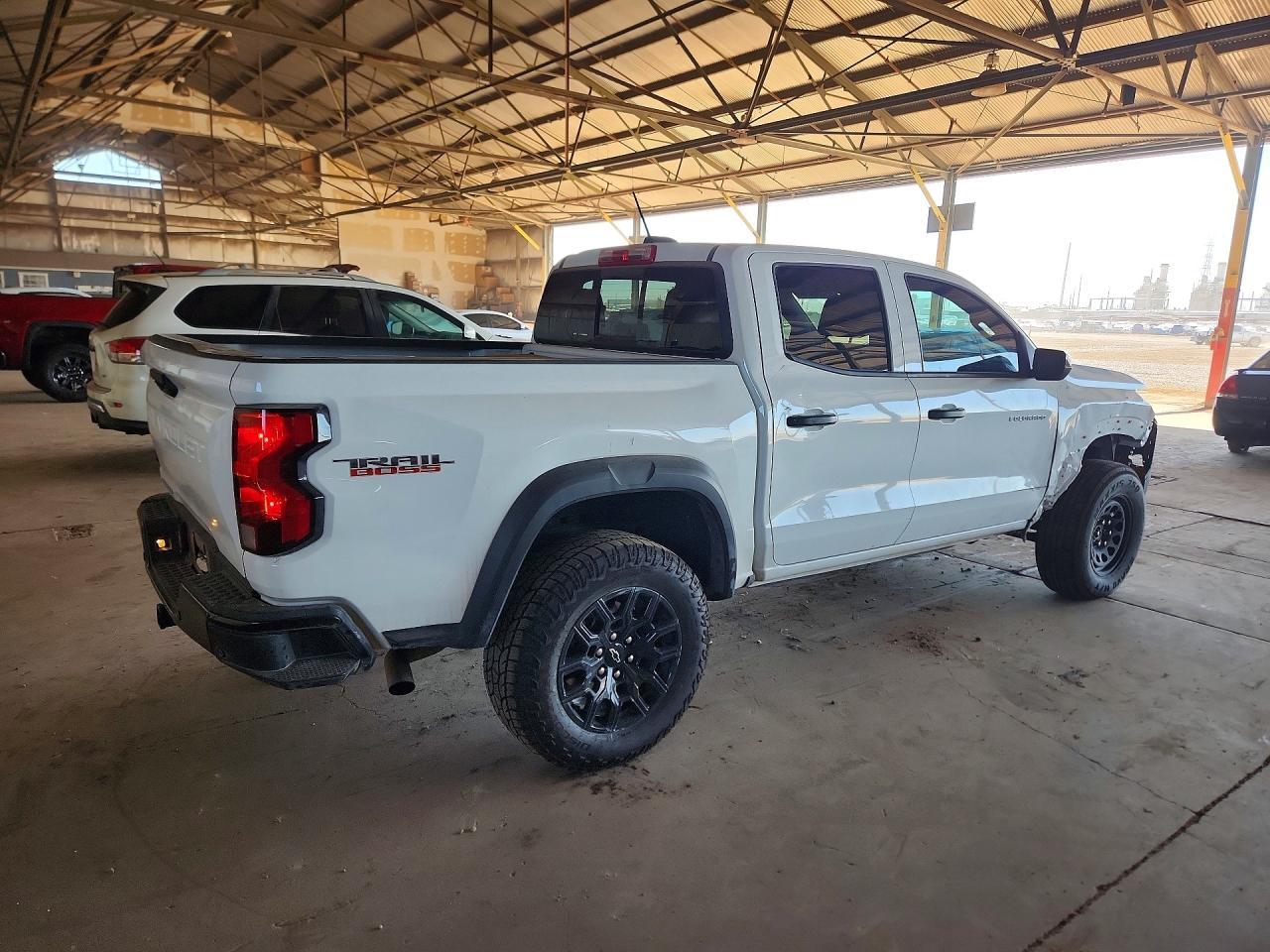 2024 Chevrolet Colorado Trail Boss - Фото 3