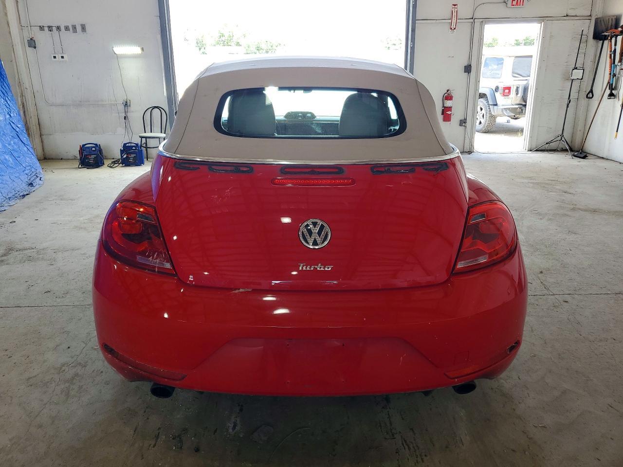 2014 Volkswagen Beetle Turbo - Фото 6
