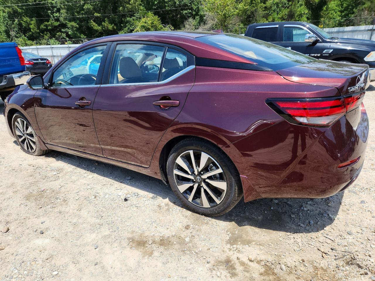 2025 Nissan Sentra Sv - Image 2