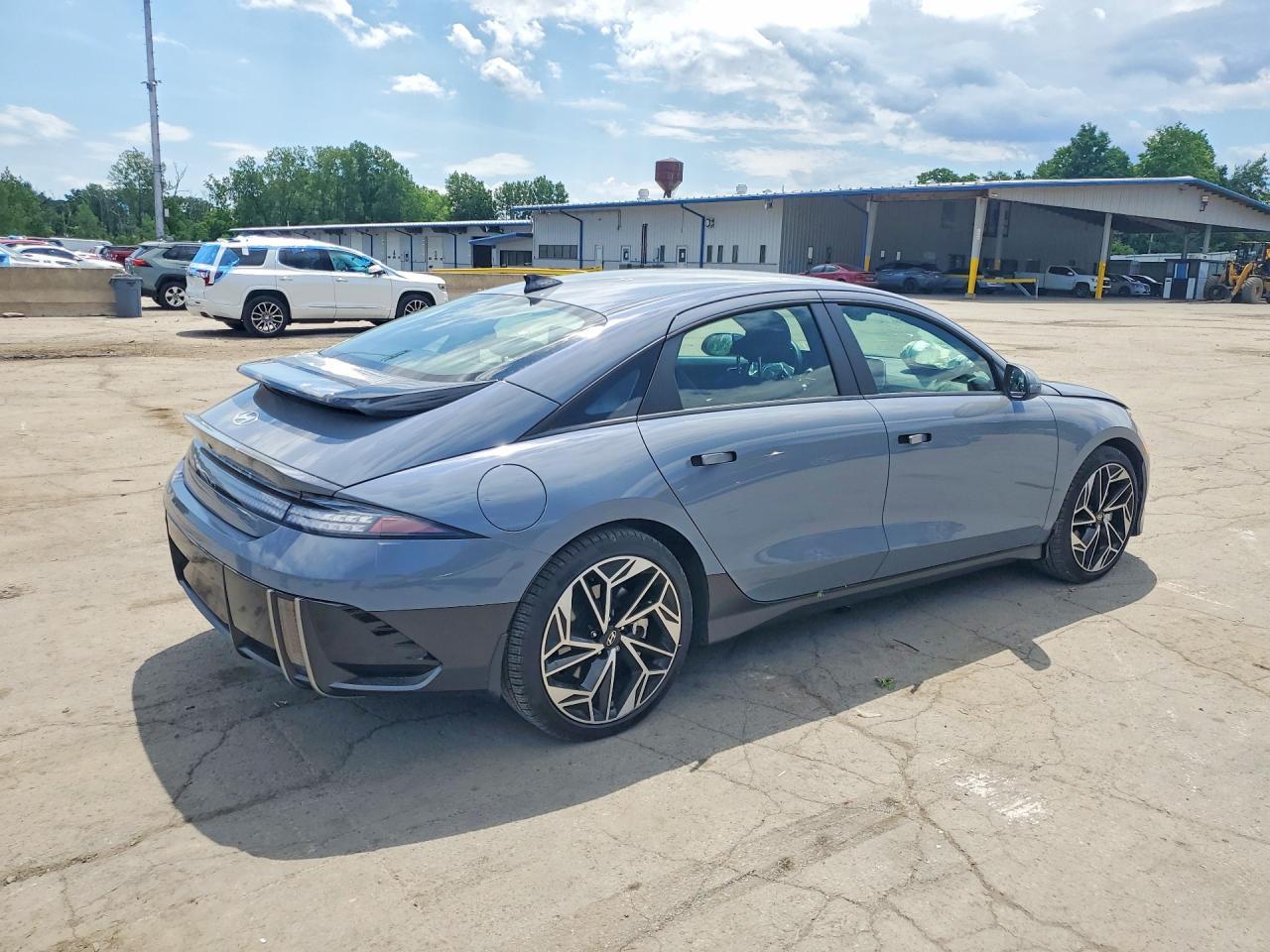 2024 Hyundai Ioniq 6 Sel - Image 3