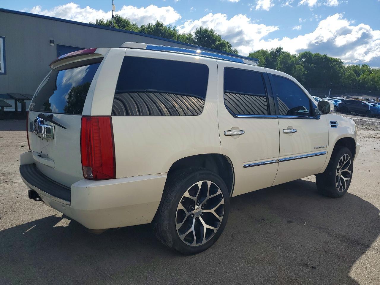 2007 Cadillac Escalade Luxury - Фото 3