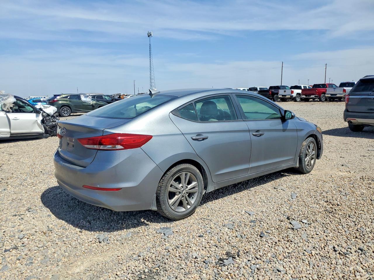 2017 Hyundai Elantra Se - Фото 3