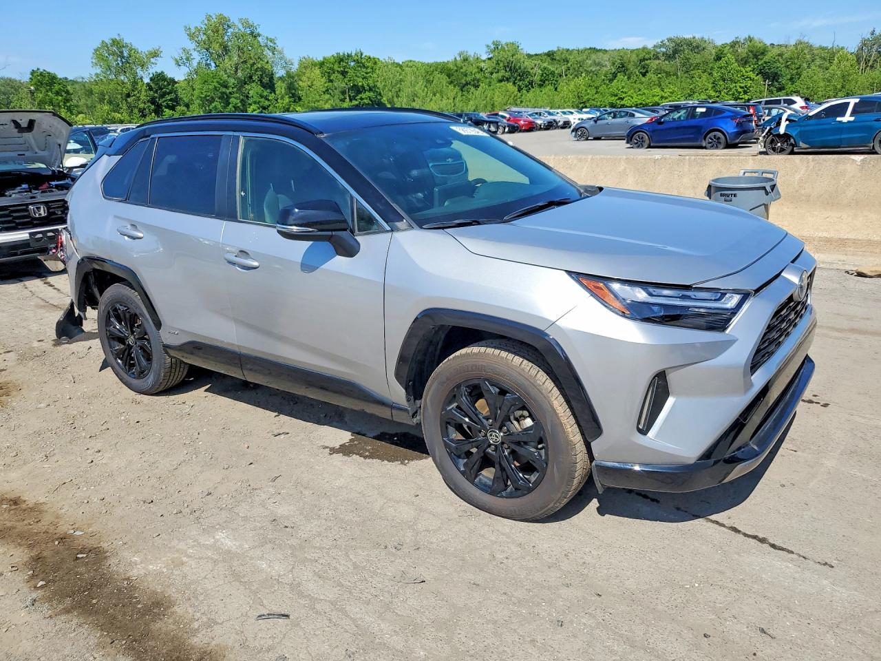 2023 Toyota Rav4 Xse - Image 4