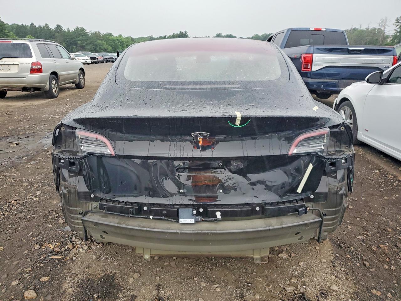 2018 Tesla Model 3 - Фото 6