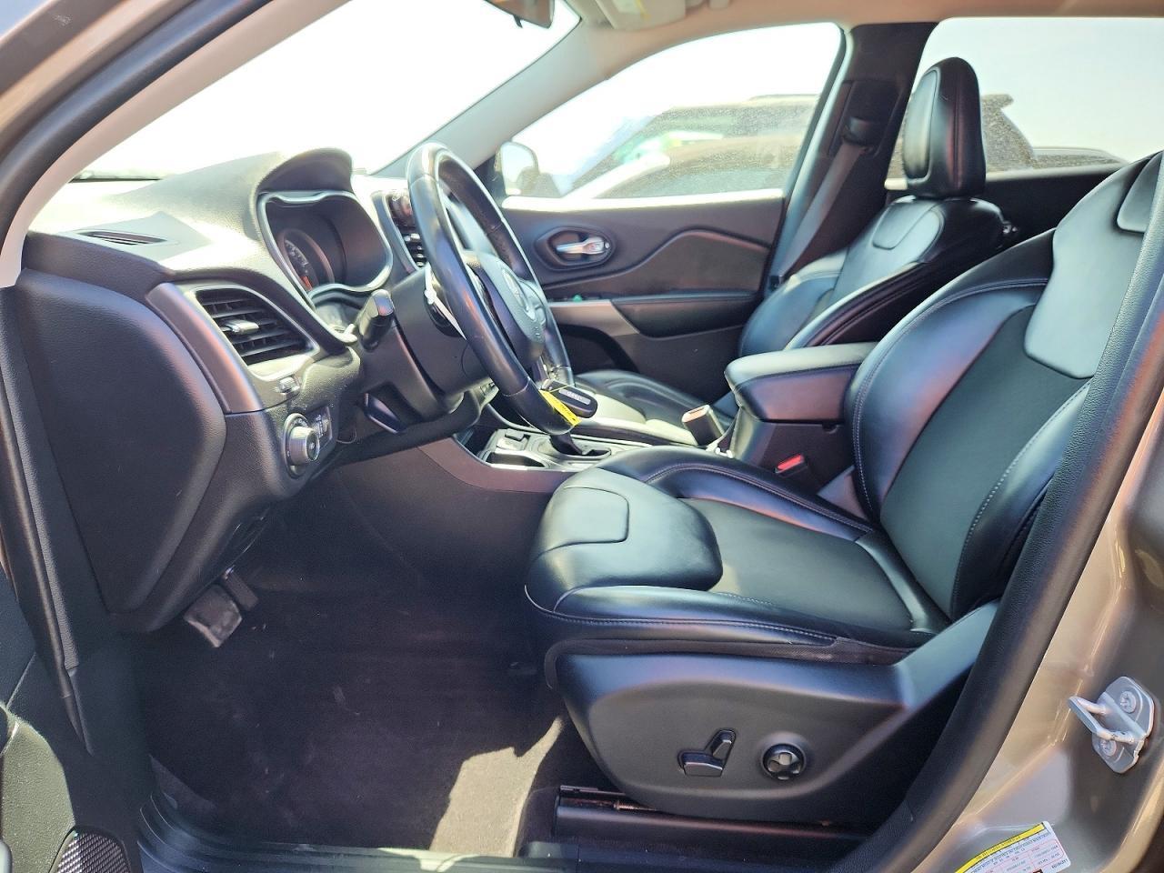 2019 Jeep Cherokee Latitude Plus - Фото 7