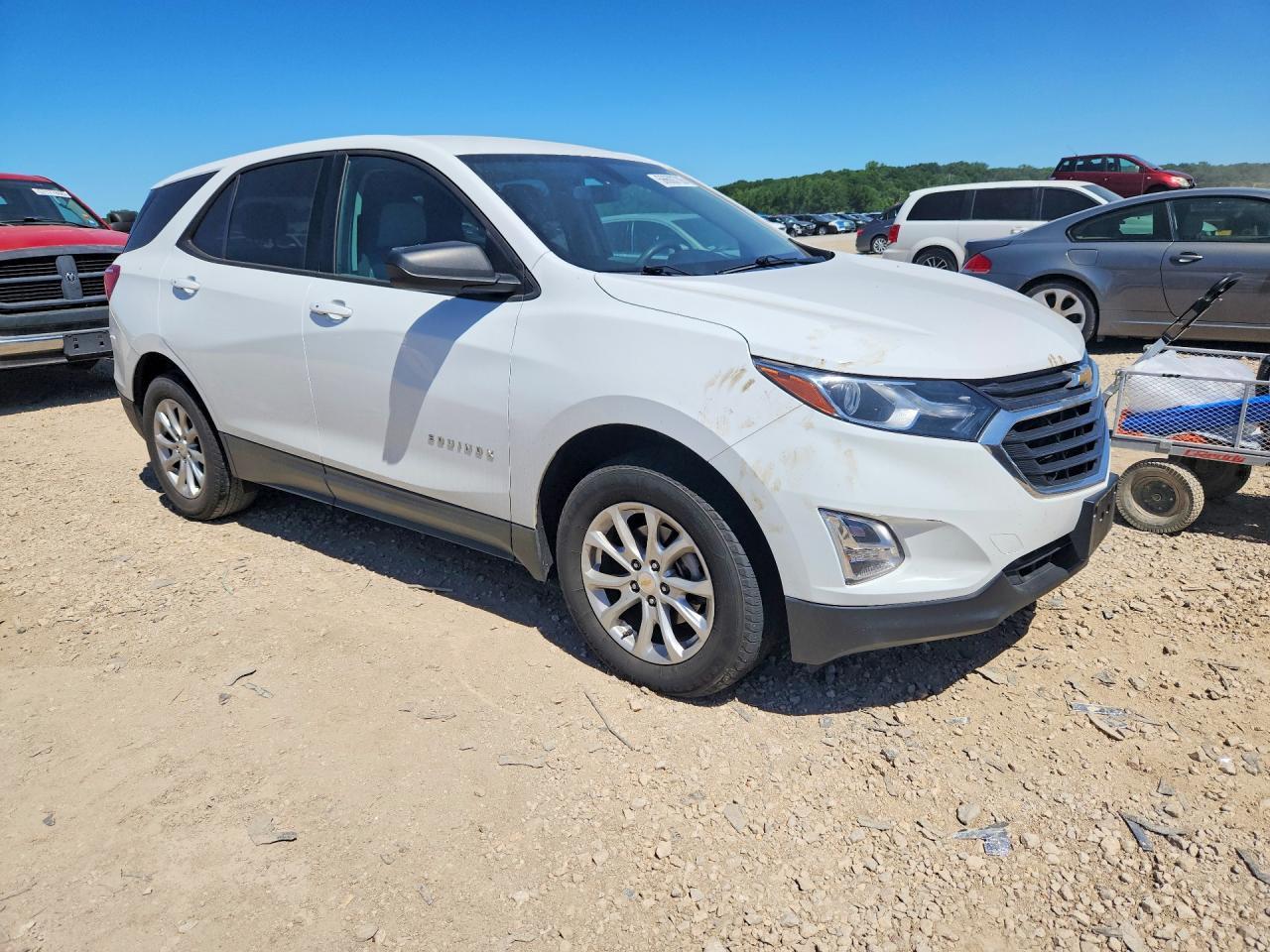 2018 Chevrolet Equinox Ls - Фото 4