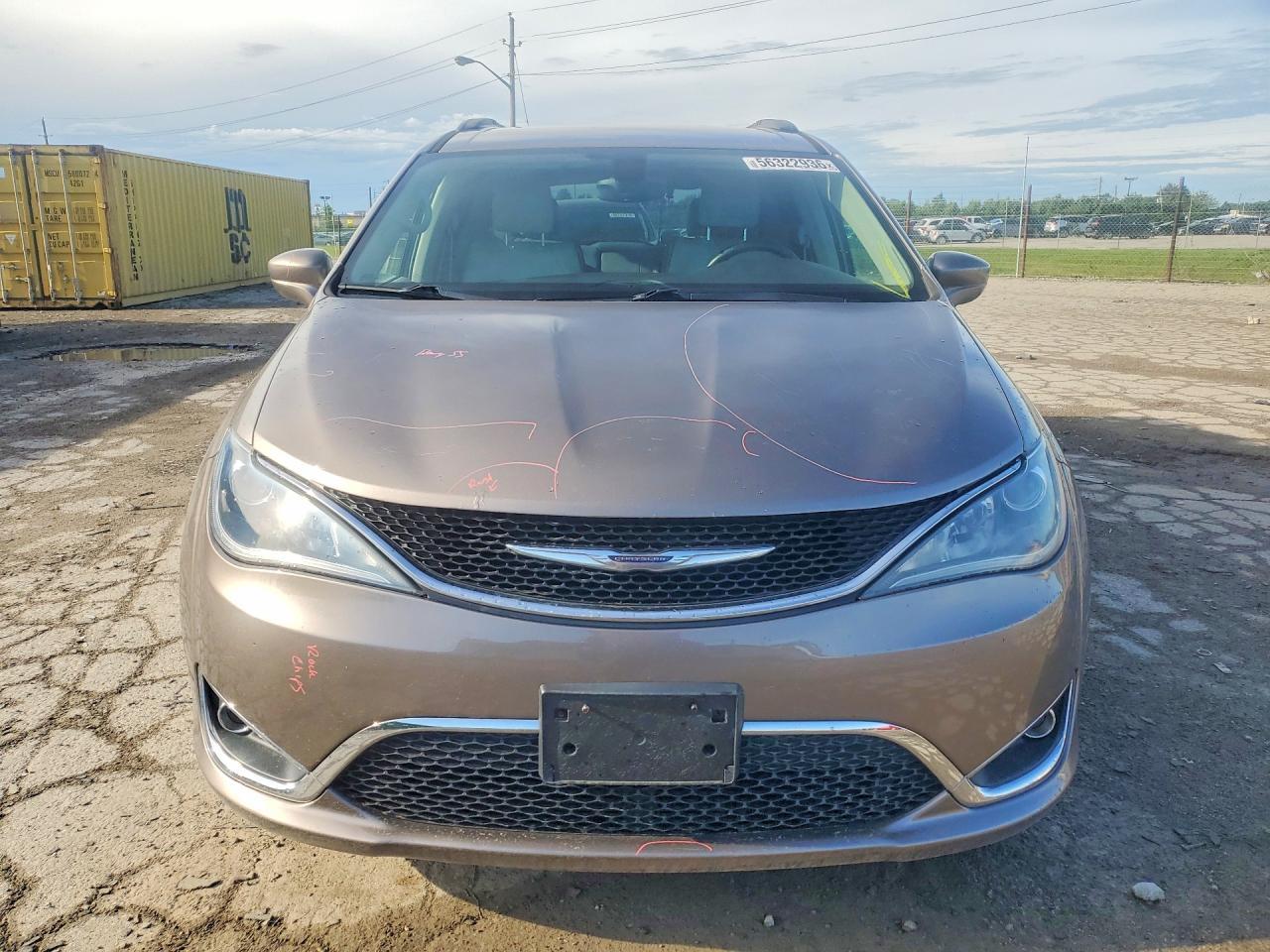2017 Chrysler Pacifica Touring L - Фото 5