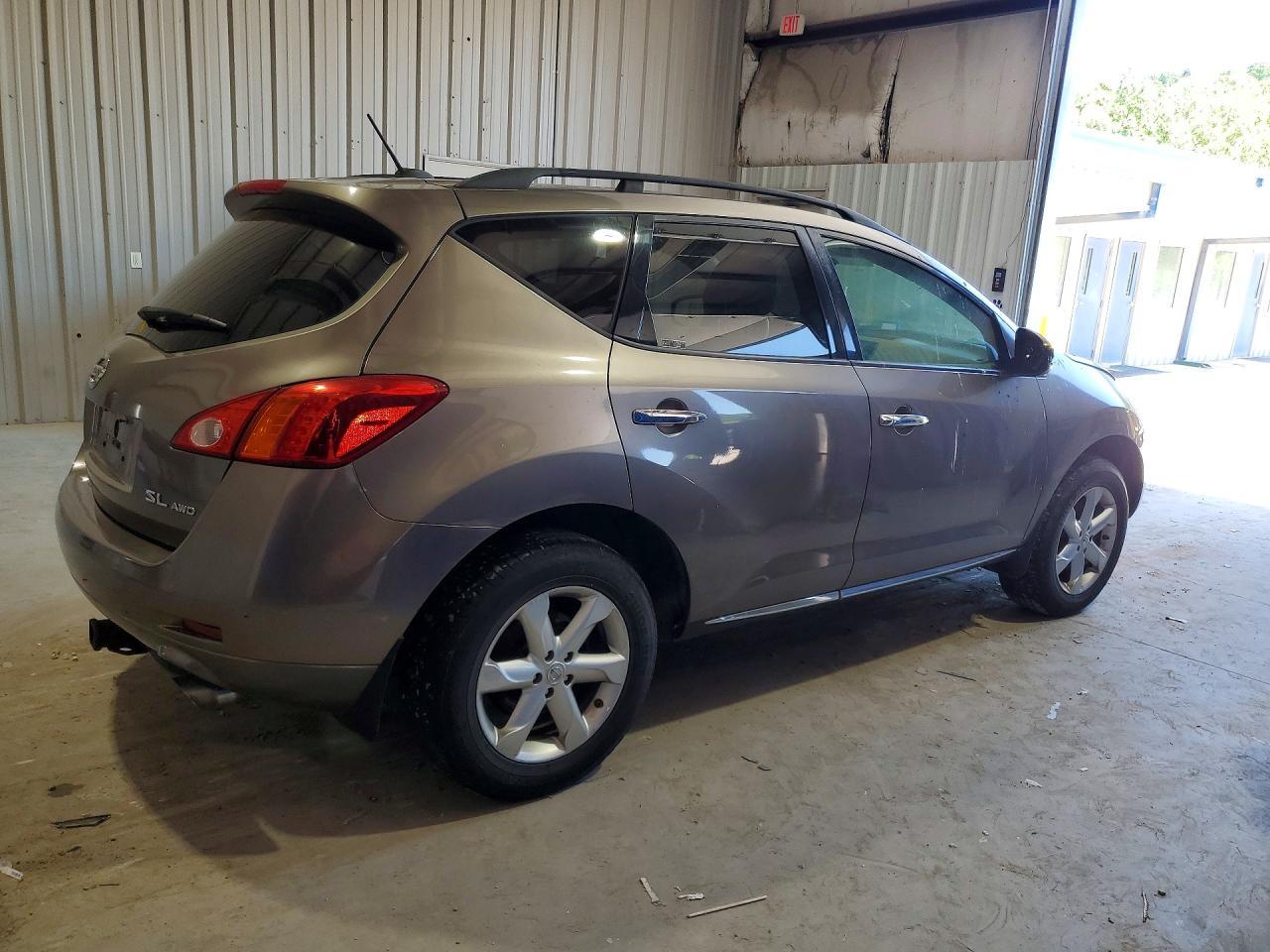 2010 Nissan Murano S - Фото 3