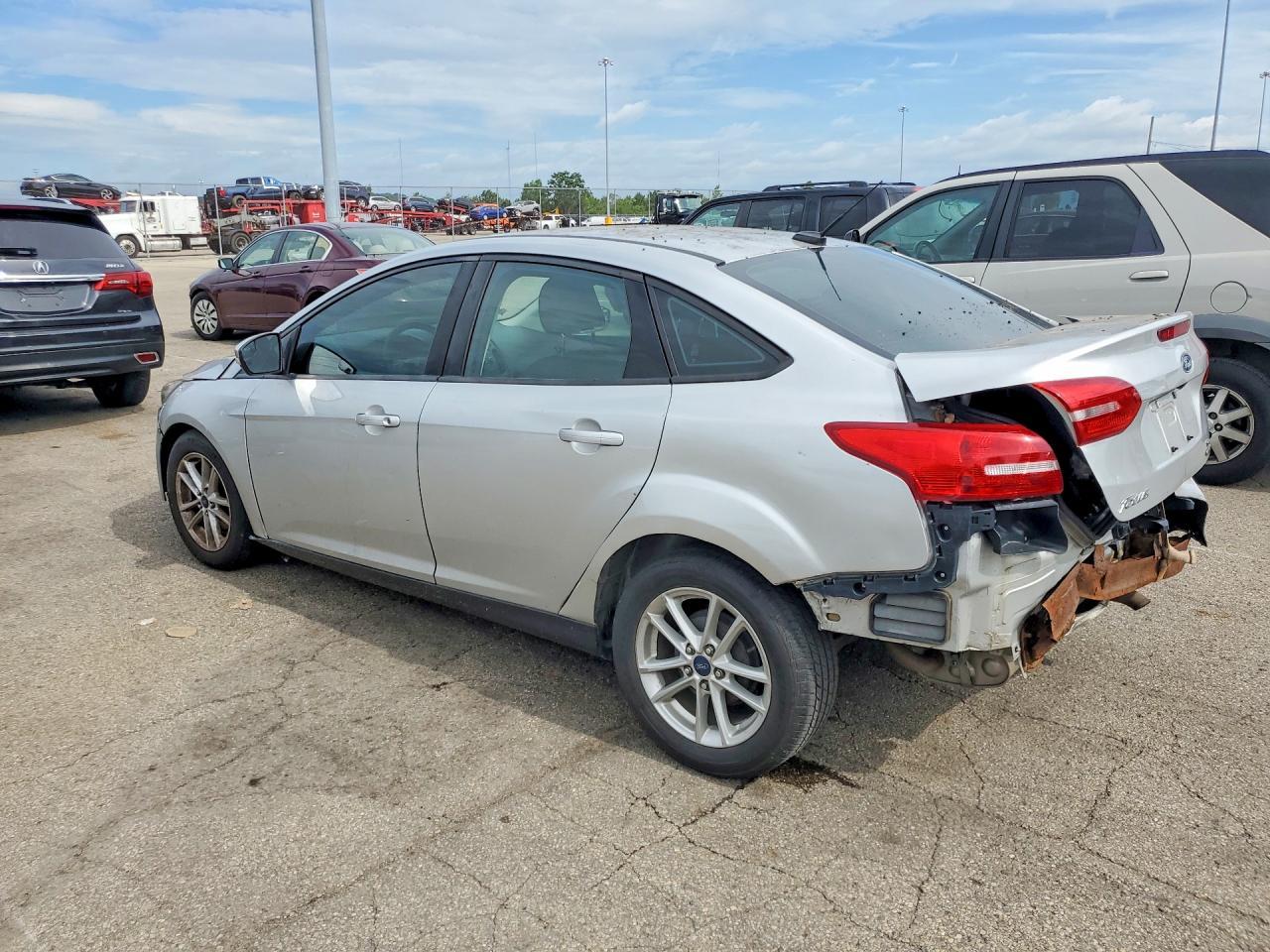 2016 Ford Focus Se - Фото 2
